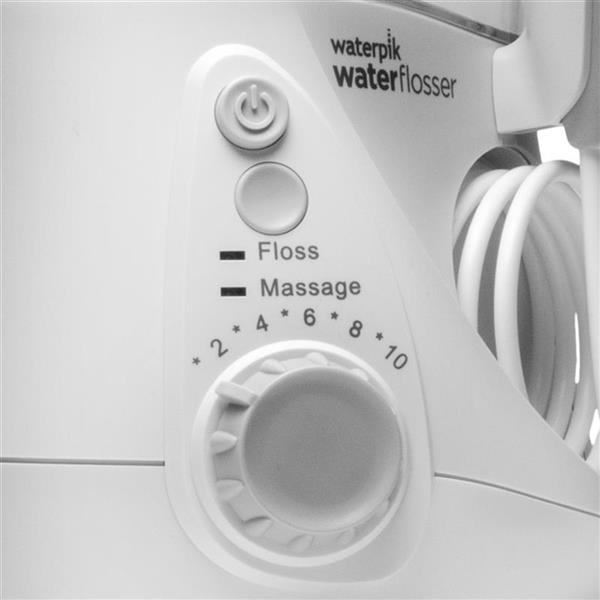 White Aquarius™ Water Flosser – White (WP-660) - Image 9