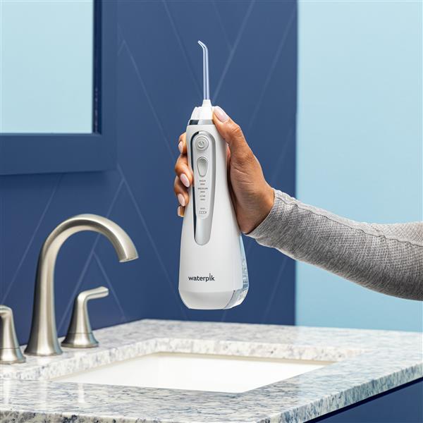 White Cordless Advanced 2.0 Water Flosser – White (WP-580) - Image 6